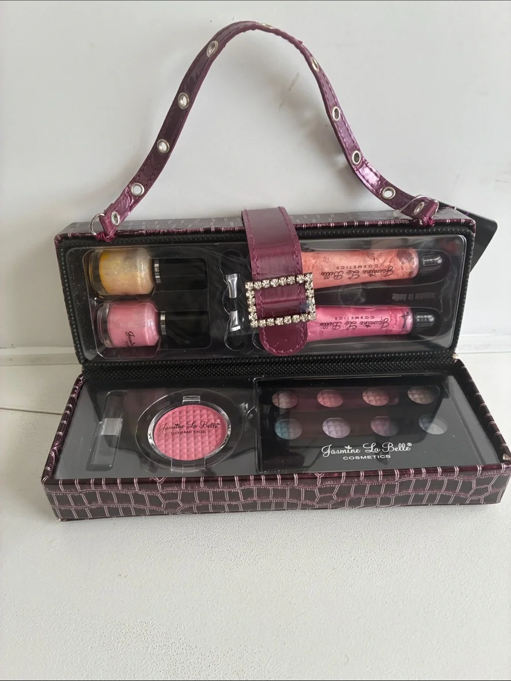 Jamila la Bella 17 piece